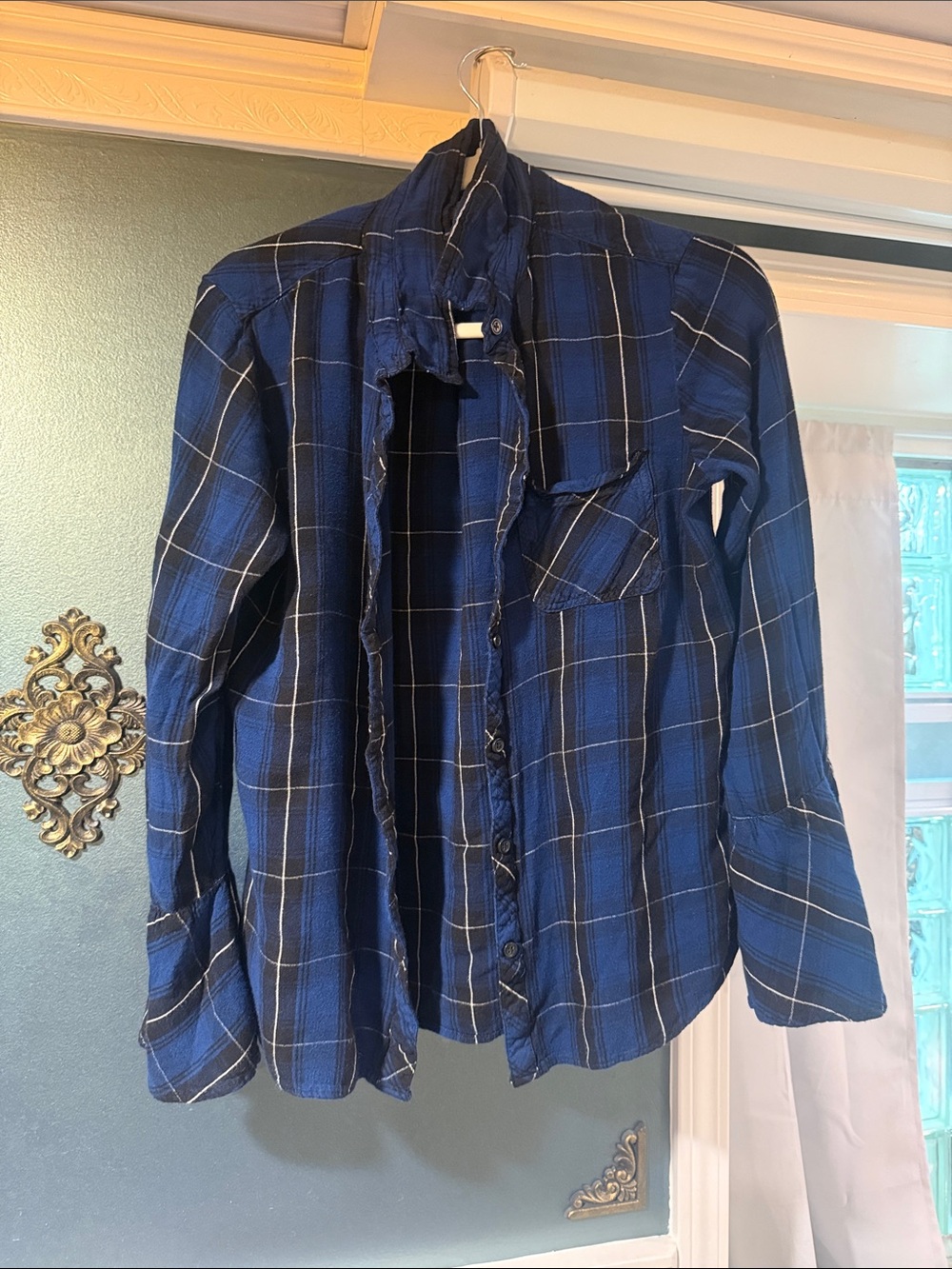 Women’s Blue Plaid Button-Up Shirt